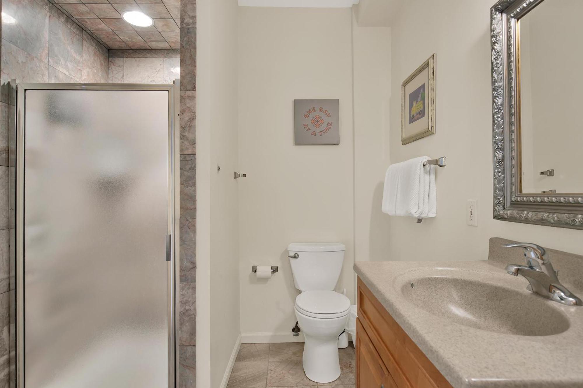 Market Loft - 4 Bedroom Holiday home Savannah
