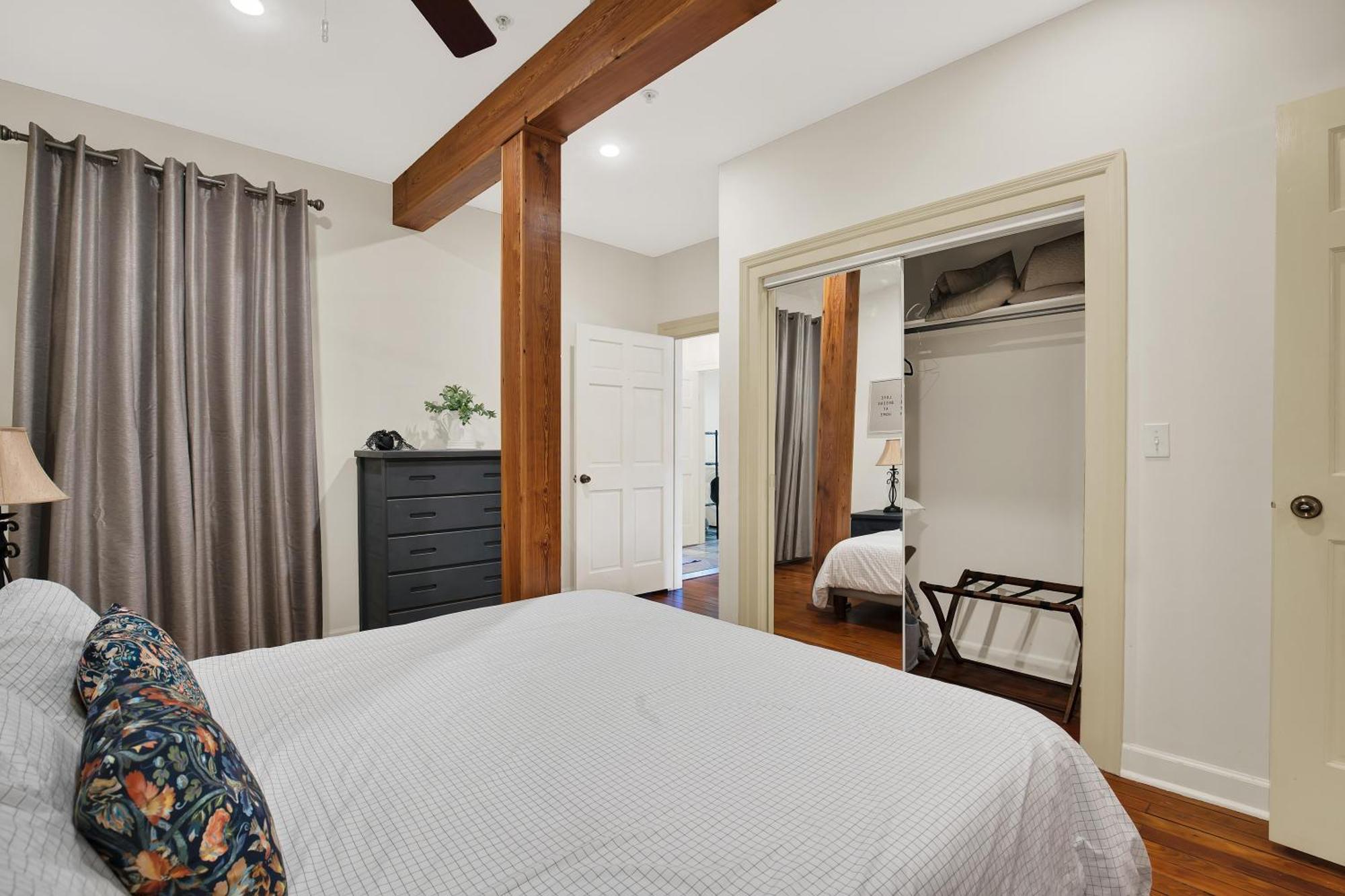 Market Loft - 4 Bedroom * Savannah